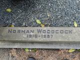 image of grave number 684459